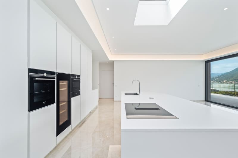 PRESTIGETRÄCHTIGES DESIGNER-PENTHOUSE MIT TERRASSE MIT SEEBLICK (6)
