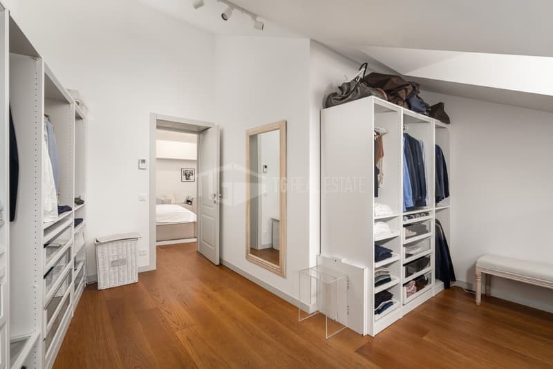LUXUS UND KOMFORT: 6,5 ZIMMER PENTHOUSE-WOHNUNG MIT PANORAMABLICK AUF LUGANO (14)