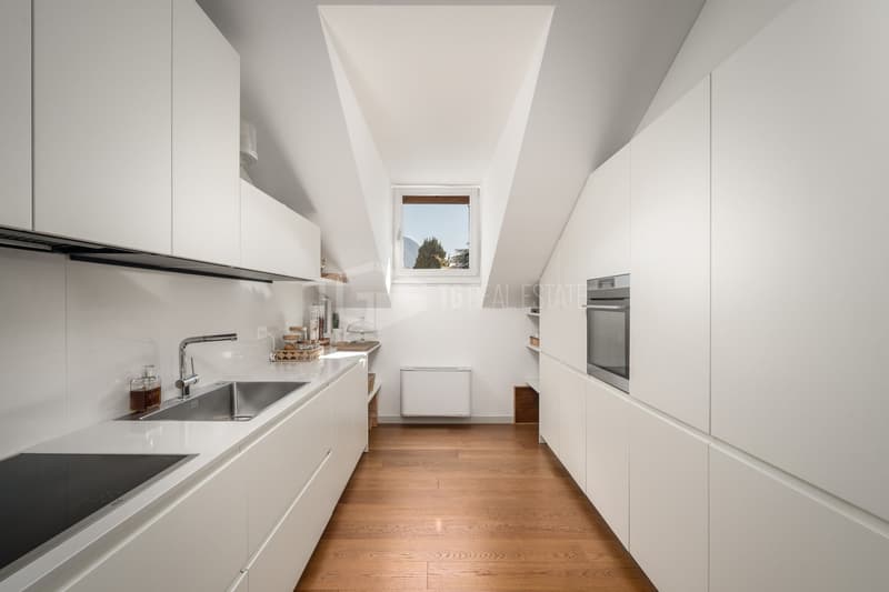 LUXUS UND KOMFORT: 6,5 ZIMMER PENTHOUSE-WOHNUNG MIT PANORAMABLICK AUF LUGANO (10)