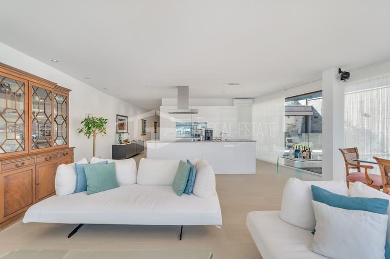 4.5 dream rooms with lake view terraces (10)