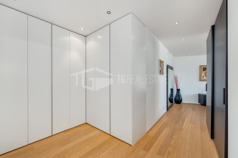 4.5 dream rooms with lake view terraces (2)