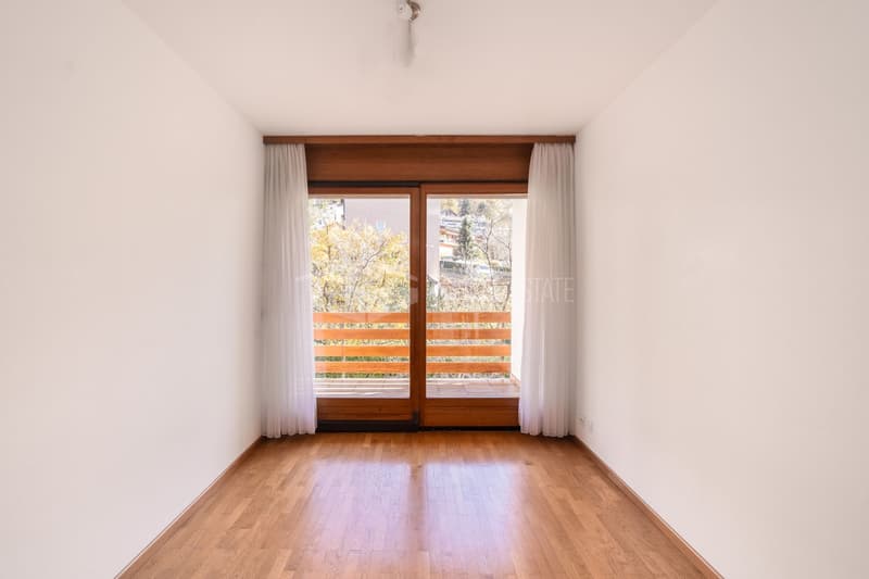 SPACIOUS 5.5-ROOM VILLA SURROUNDED BY GREENERY A STONE'S THROW FROM THE CITY (15)