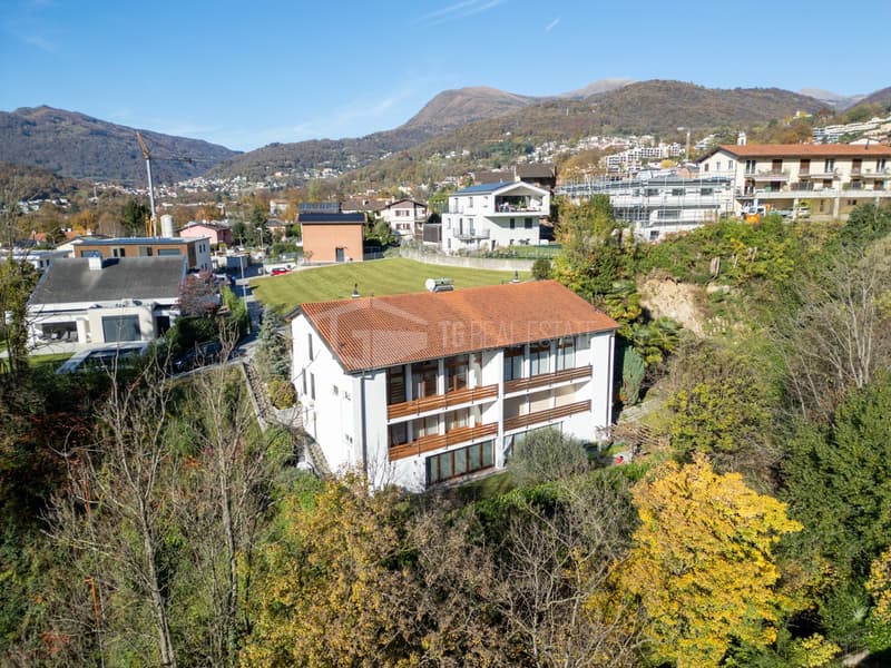 SPACIOUS 5.5-ROOM VILLA SURROUNDED BY GREENERY A STONE'S THROW FROM THE CITY (7)