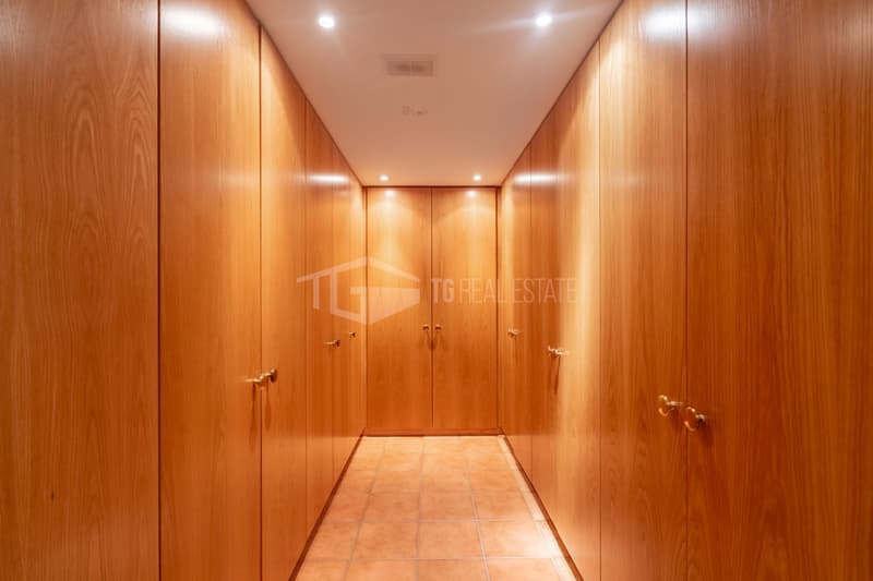 SPACIOUS 5.5-ROOM VILLA SURROUNDED BY GREENERY A STONE'S THROW FROM THE CITY (14)