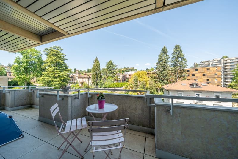 ELEGANTES PENTHOUSE IM 12. STOCK IM HERZEN VON LUGANO (13)
