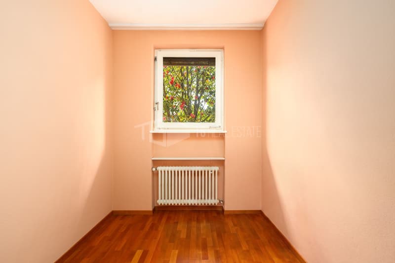 5.5-ROOM HOUSE WITH GARDEN, SWIMMING POOL AND ANNEXE (15)