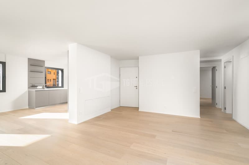 HELLE 4,5 ZIMMER MIT GARTEN (6)
