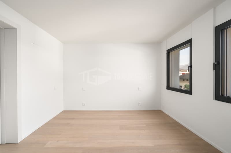HELLE 4,5 ZIMMER MIT GARTEN (8)