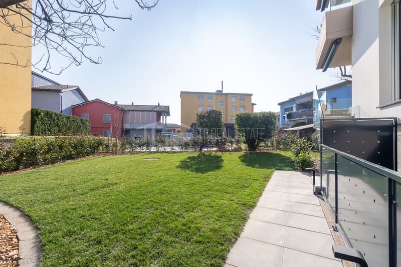 HELLE 4,5 ZIMMER MIT GARTEN (17)
