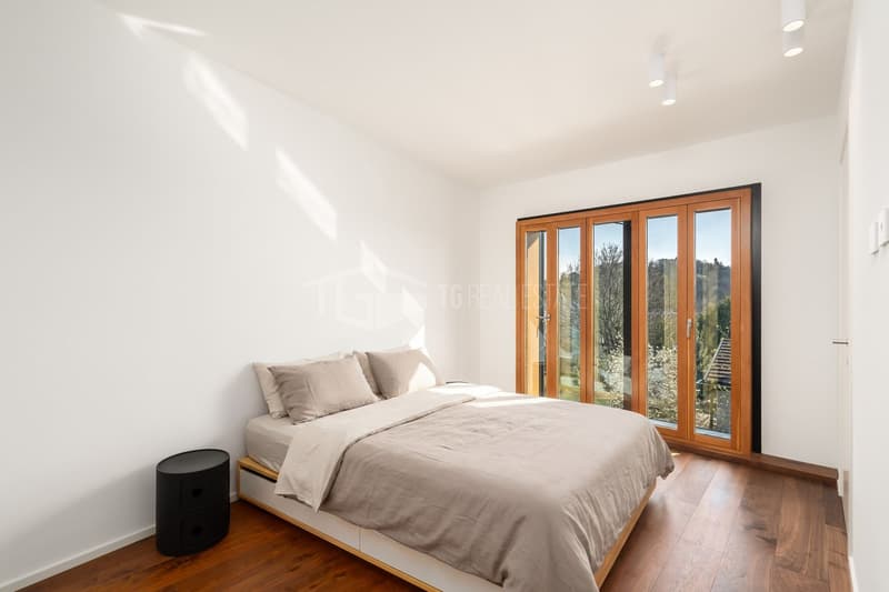 MODERNES WOHNHAUS MIT TERRASSE UND PRIVATSPHÄRE (7)