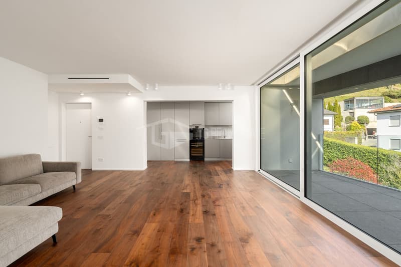 MODERNES WOHNHAUS MIT TERRASSE UND PRIVATSPHÄRE (4)