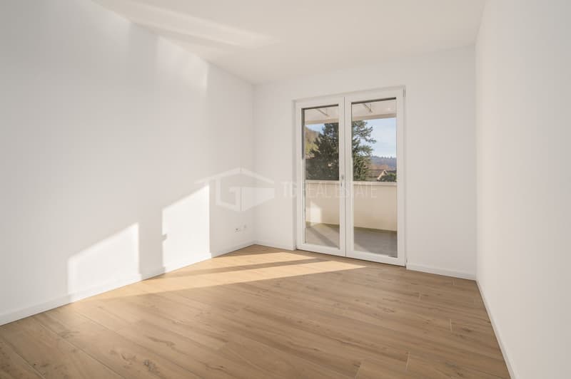 ENCHANTING 5.5-ROOM HEADROOM VILLA WITH GARDEN (2)