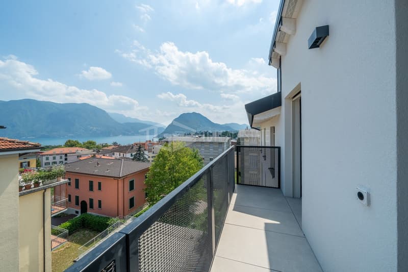 NUOVO ATTICO MANSARDATO CON VISTA LAGO (1)