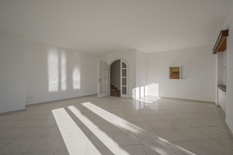 GEMÜTLICHE 5,5-ZIMMER-WOHNUNG MIT PRIVATEM GARTEN (9)