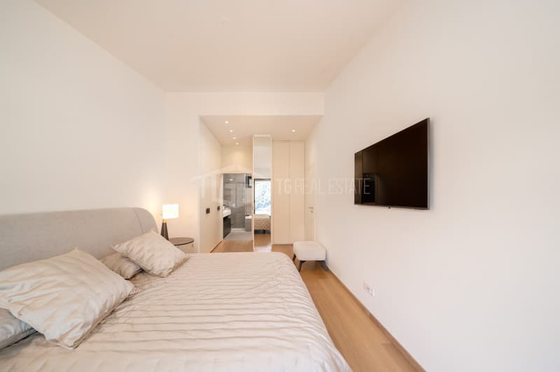 ELEGANTE APPARTAMENTO DI 4 LOCALI CON GIARDINO E VISTA LAGO (9)