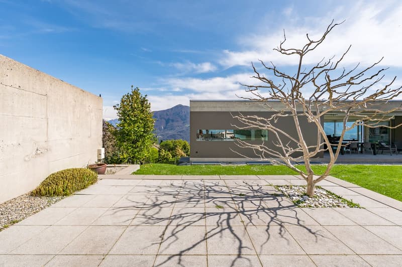 EXKLUSIVE DESIGNERVILLA MIT SEEBLICK UND ABSOLUTER PRIVATSPHÄRE (13)
