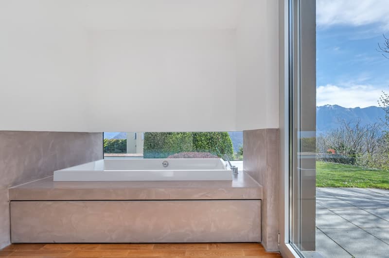 EXKLUSIVE DESIGNERVILLA MIT SEEBLICK UND ABSOLUTER PRIVATSPHÄRE (9)