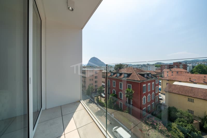 MODERNO BILOCALE IN CENTRO LUGANO (8)
