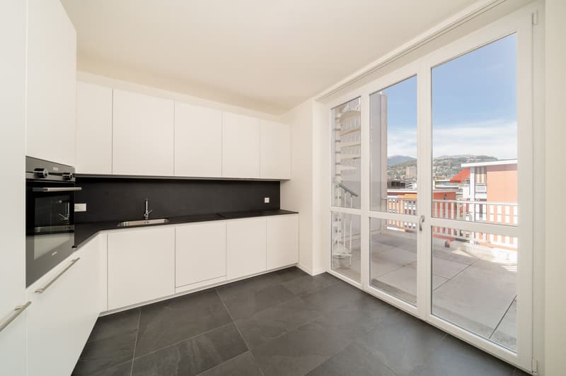 BELLISSIMO DUPLEX IN POSIZIONE STRATEGICA (11)
