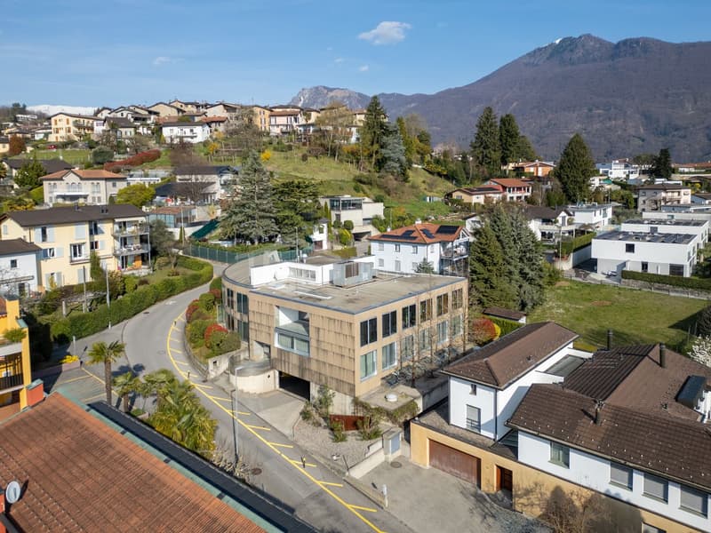 ELEGANTE 3.5 LOCALI IN POSIZIONE TRANQUILLA (8)