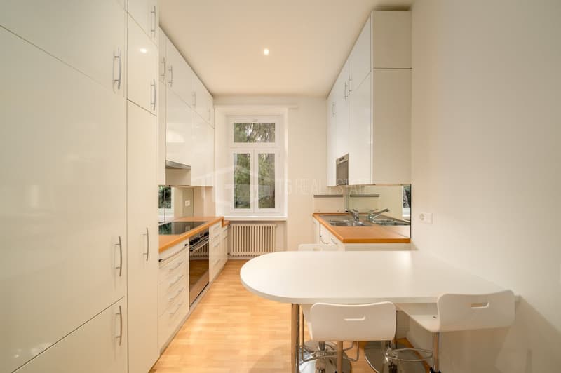 ELEGANTE 5,5-ZIMMER-WOHNUNG MIT SPEKTAKULÄRER SEESICHT (Copy) (8)