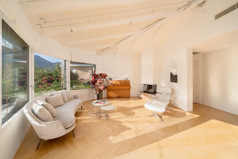 ACCOGLIENTE CASA CON GIARDINO E VISTA LAGO (2)