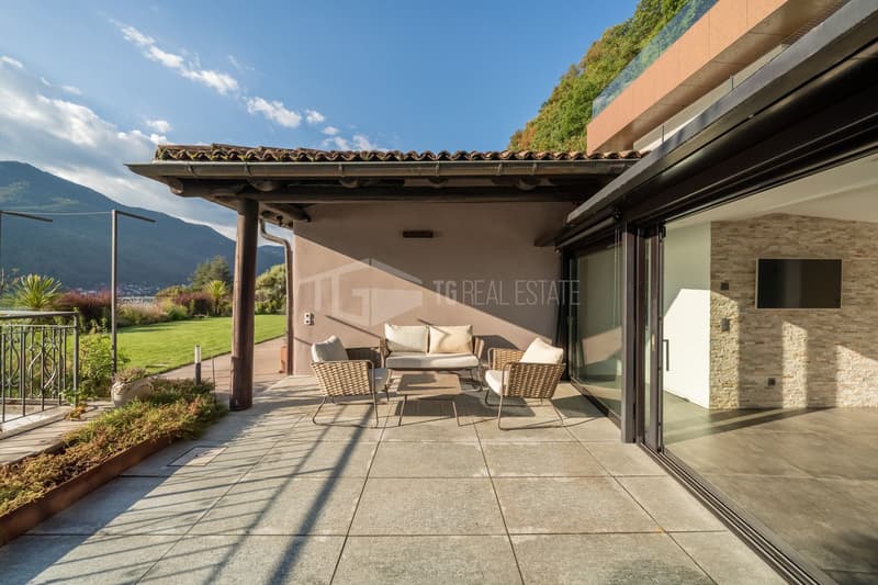 ACCOGLIENTE CASA CON GIARDINO E VISTA LAGO (8)