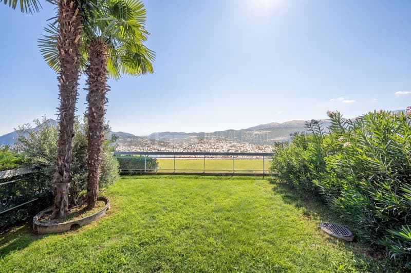 DUPLEX MIT GARTEN UND PANORAMABLICK AUF DEN SEE (23)