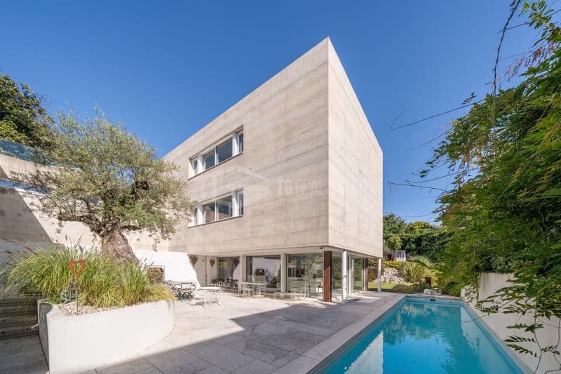 LUSSUOSA VILLA CON PISCINA E GIARDINO VICINO ALLA TASIS (2)