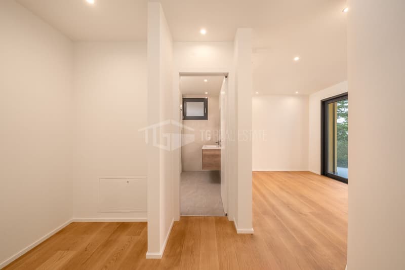 MODERNES 3.5-ZIMMER-WOHNUNG MIT SEESICHT (8)