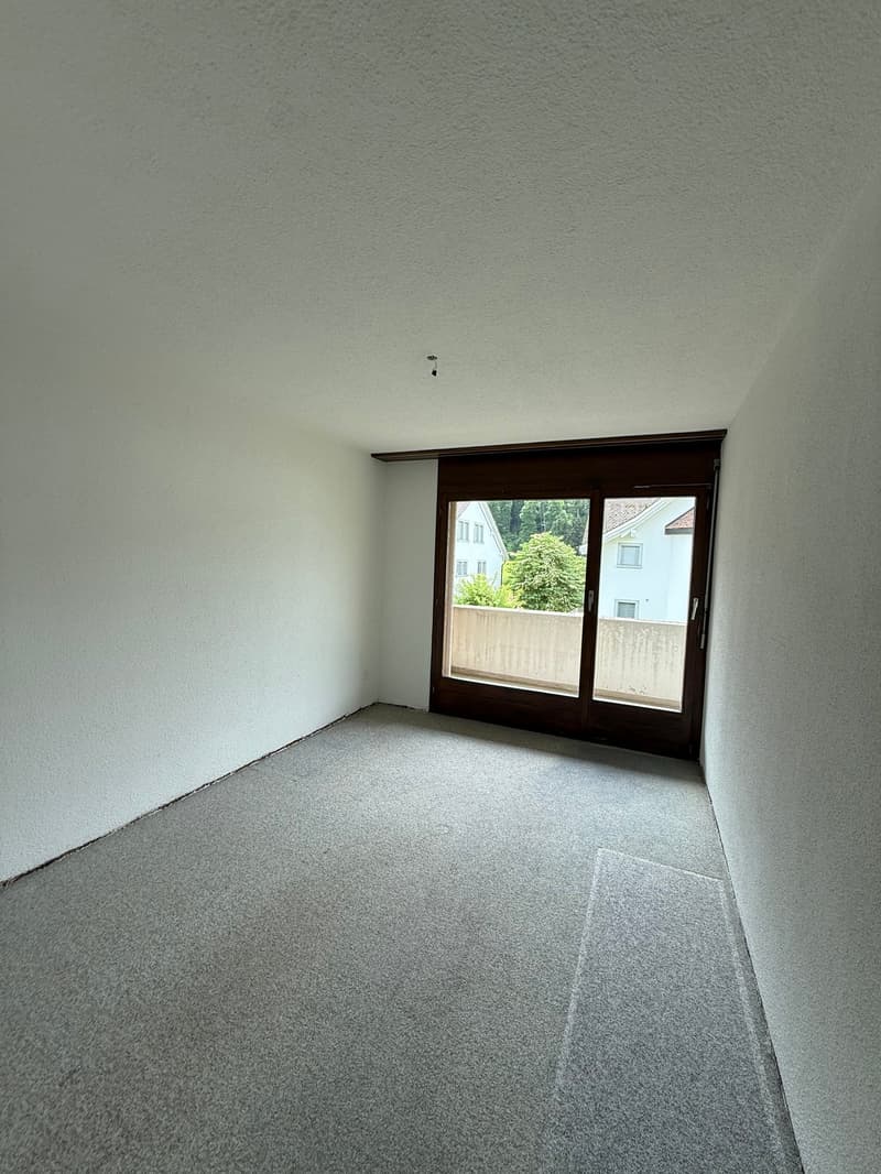 Charmante 4.5-Zimmer-Maisonettewohnung mit Garten in Freienbach (9)