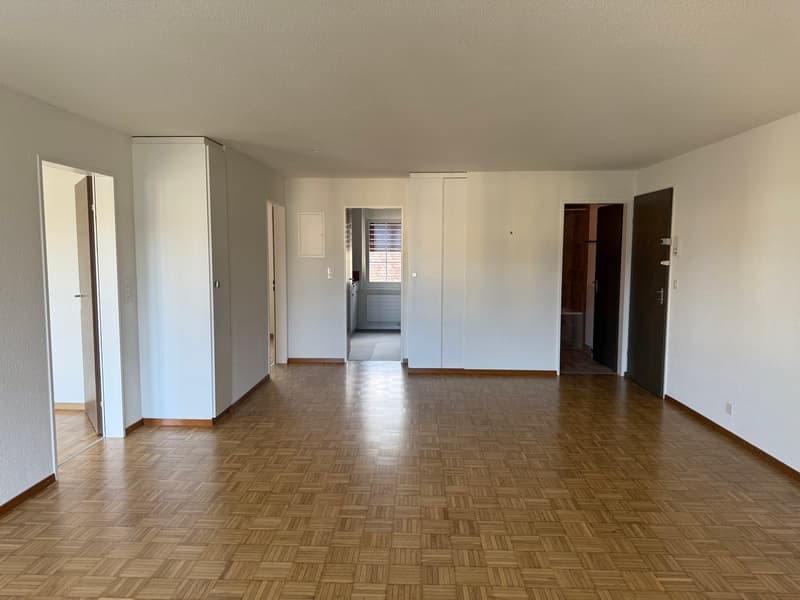 Charmante 3.5-Zimmer-Wohnung mit Balkon in Lachen SZ (4)