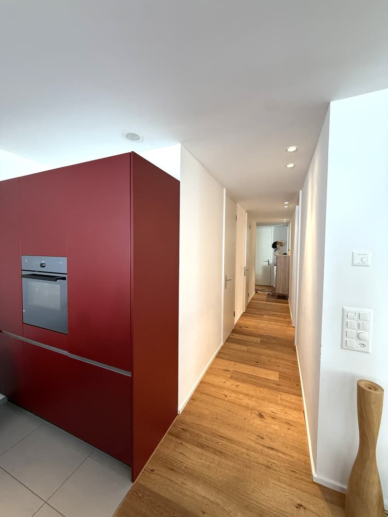 Moderne 3.5-Zimmer-Wohnung im Erdgeschoss an zentraler Lage in Siebnen (7)