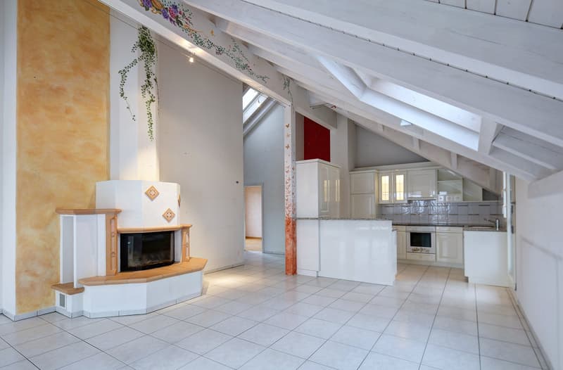 RESERVIERT // 3.5 Zimmer-Dachwohnung mit Aussicht und Raumgefühl // RESERVIERT (1)