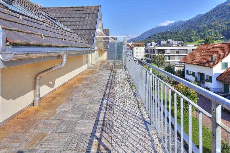 RESERVIERT // 3.5 Zimmer-Dachwohnung mit Aussicht und Raumgefühl // RESERVIERT (2)
