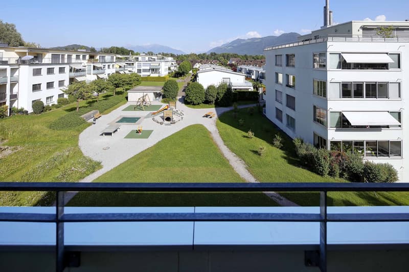 Ruhiges Wohnen, Nähe Zentrum und Hafen – mit Panoramablick (13)