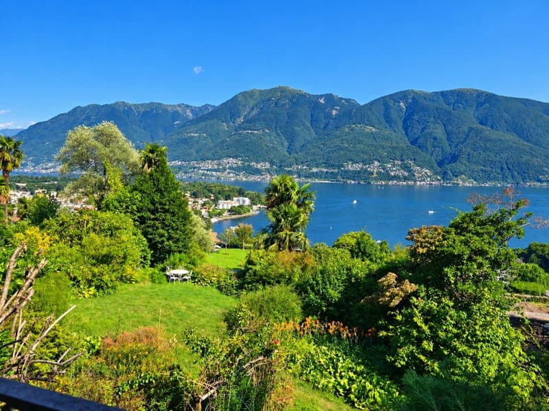 Villa Panorama mit Gästehaus und Traumseesicht (1)