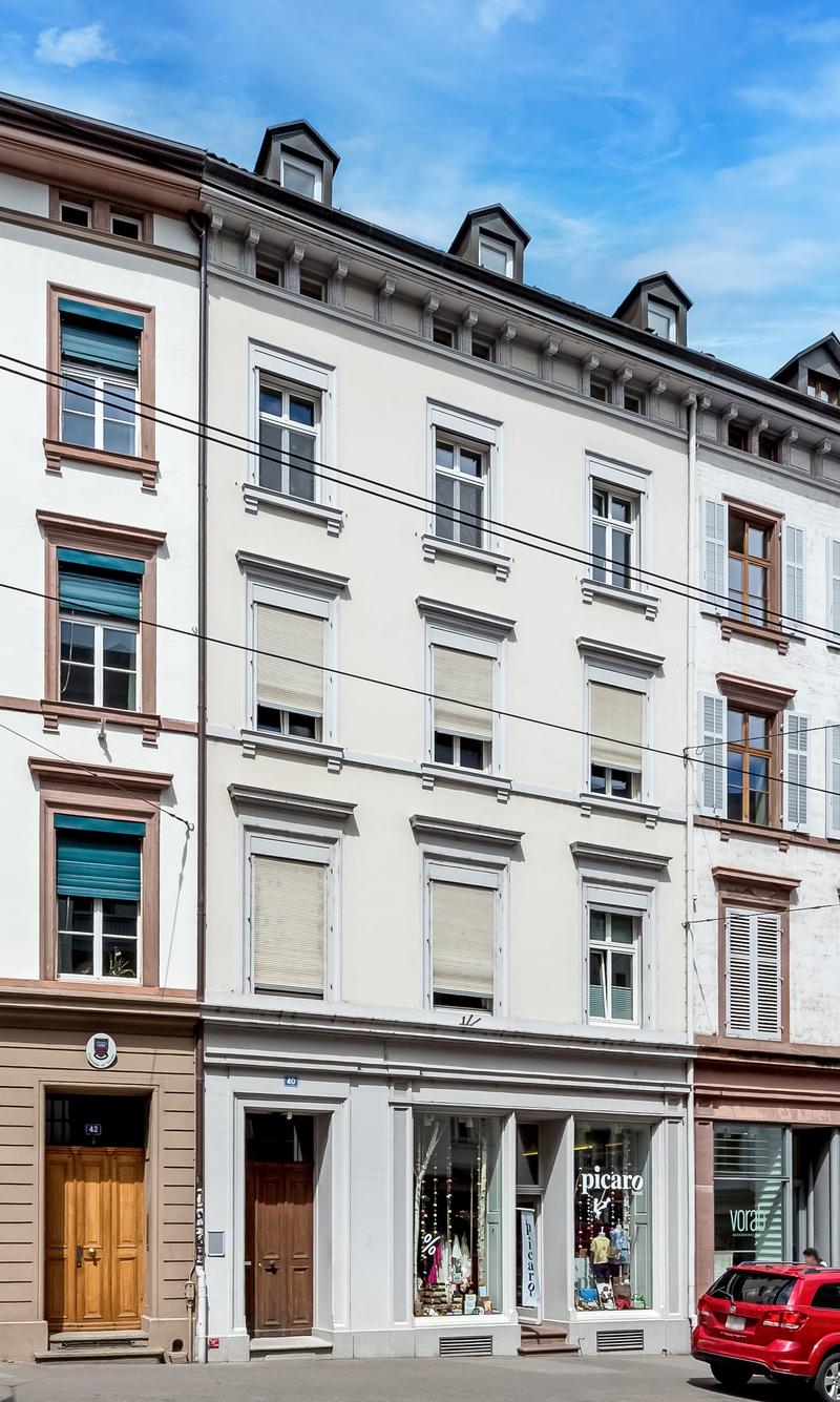 Urbane 3.5 Zimmer-Maisonettedachwohnung im Herzen des Kirschgarten-Quartiers (2)
