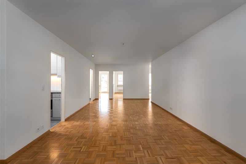 Schöne und helle 4.5 Zimmerwohnung in Binningen (7)