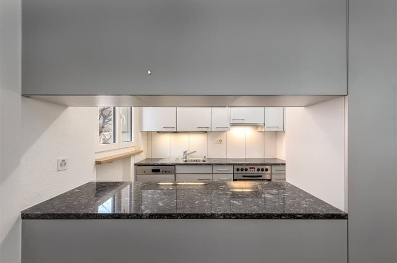 Schöne und helle 4.5 Zimmerwohnung in Binningen (4)
