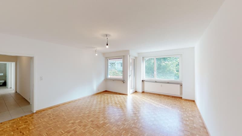 Top sanierte 3.5 Zimmerwohnung mit Blick ins Grüne (5)