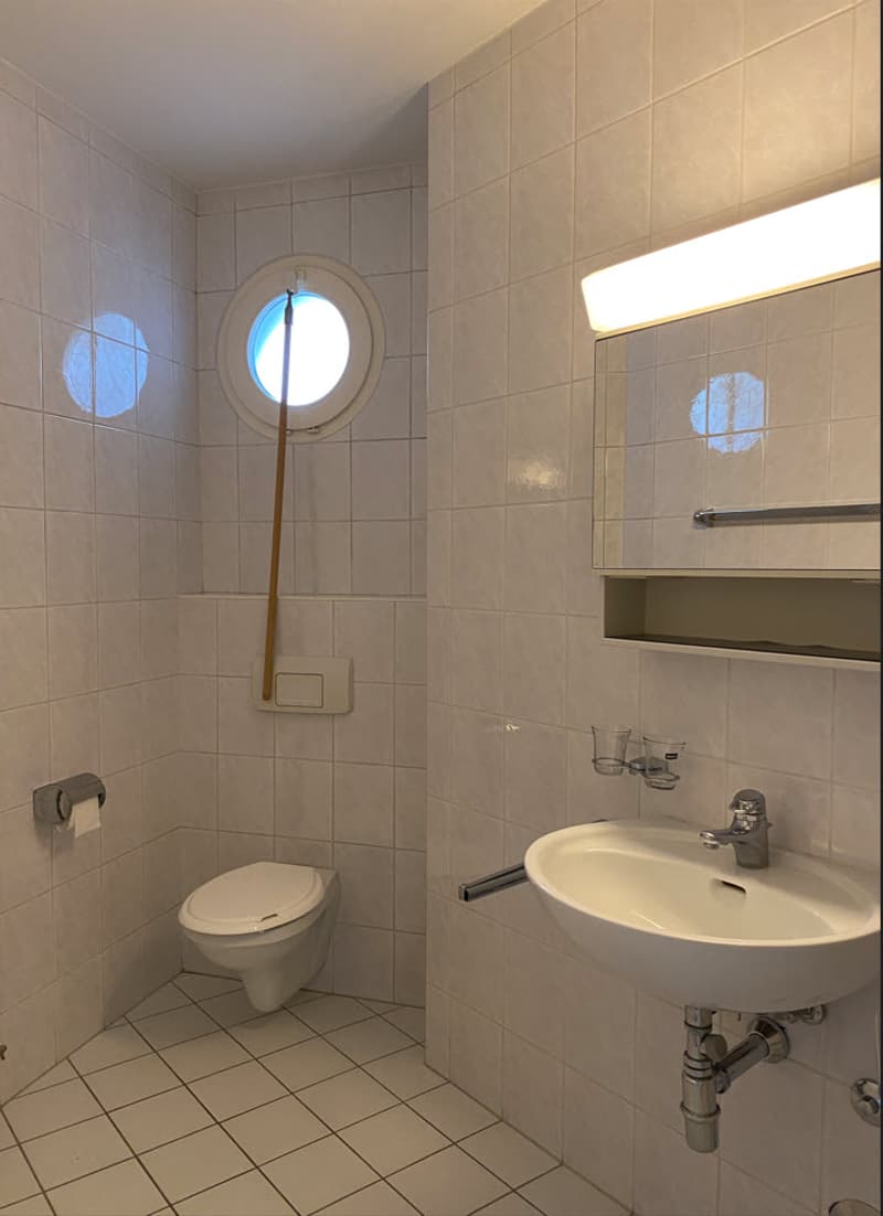 Nahe Stücki-Einkaufszentrum - schöne 2.0 Zimmerwohnung (3)