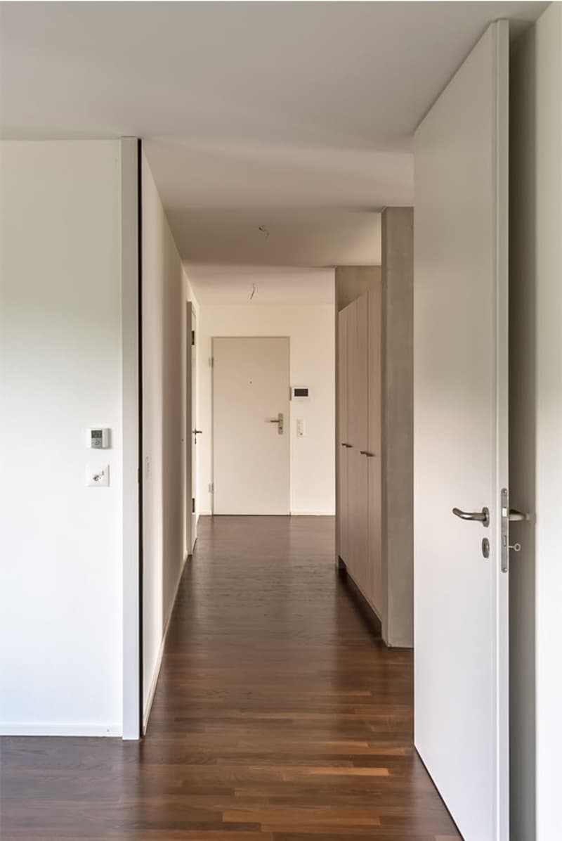 Moderne 2.5 Zimmerwohnung an top Lage (9)
