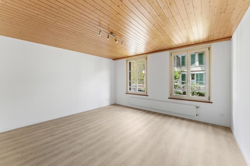 Charmante Altbau-2-Zimmerwohnung im Hochparterre in Oberdiessbach (4)