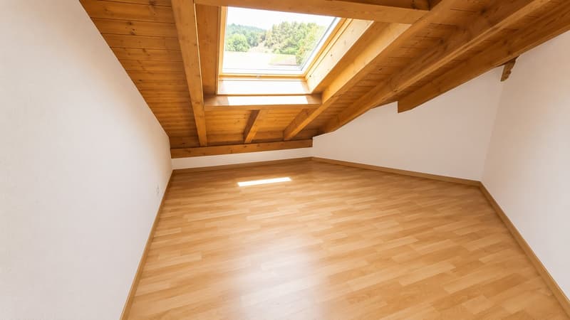 Grosszügiges 8-Zimmer-Einfamilienhaus mit Einliegerwohnung und Garage an ruhiger Lage in Gümligen (16)