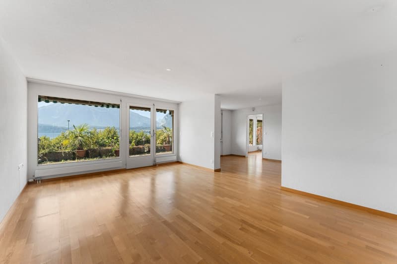 Charmante 3.5-Zimmer-Terrassenwohnung mit traumhaftem Seepanorama in Oberhofen am Thunersee (4)