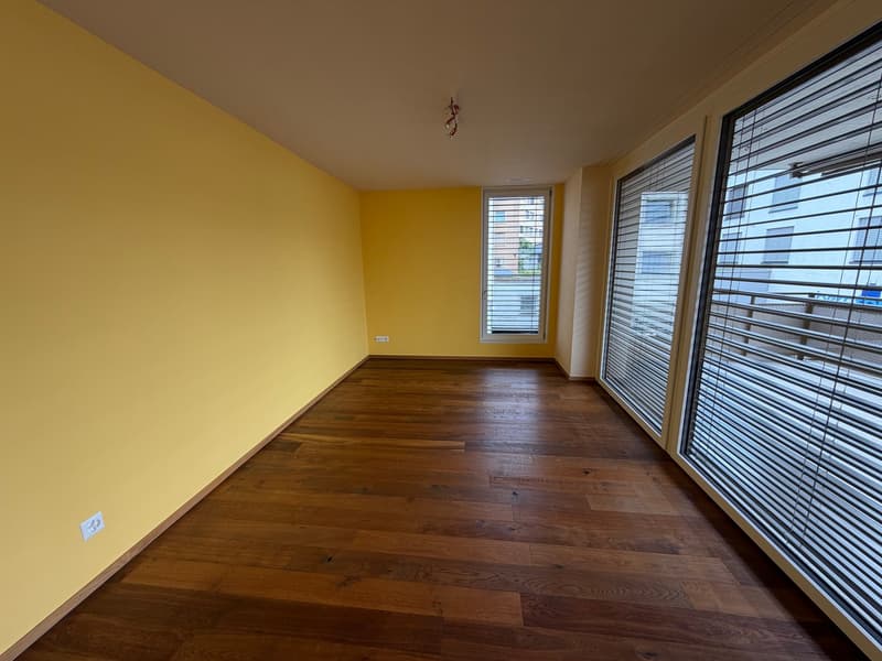 Moderne 4.5-Zimmerwohnung an zentraler Lage in Thun (6)