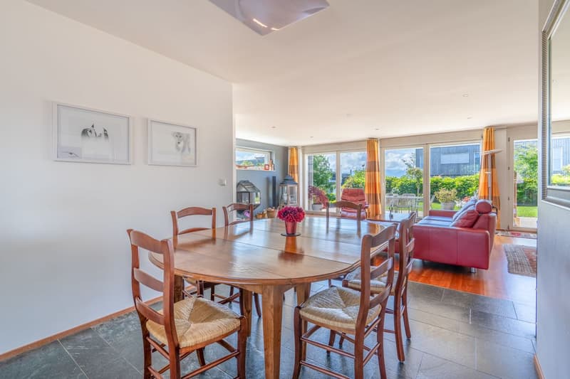Magnifique appartement de 4.5 pcs avec jardin privatif dans un quartier calme (4)