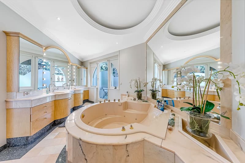 Magnificent detached villa with breathtaking views on the heights of Montreux (13)