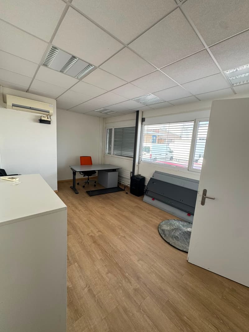 Flexible Büro- und Produktionsflächen an attraktiver Lage in Gossau ZH (9)
